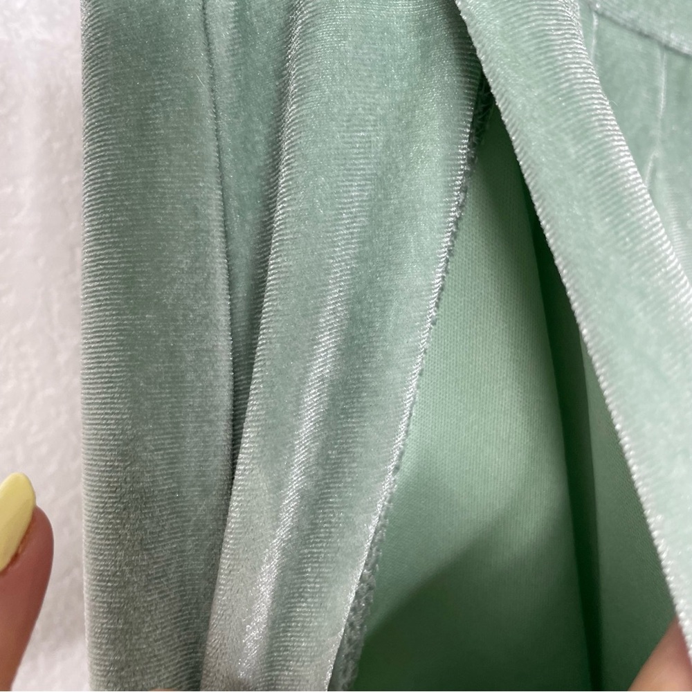 DENISE BIDOT x SONOMA •Velvet Wide-Leg Pants in Sage green - Picture 9 of 9